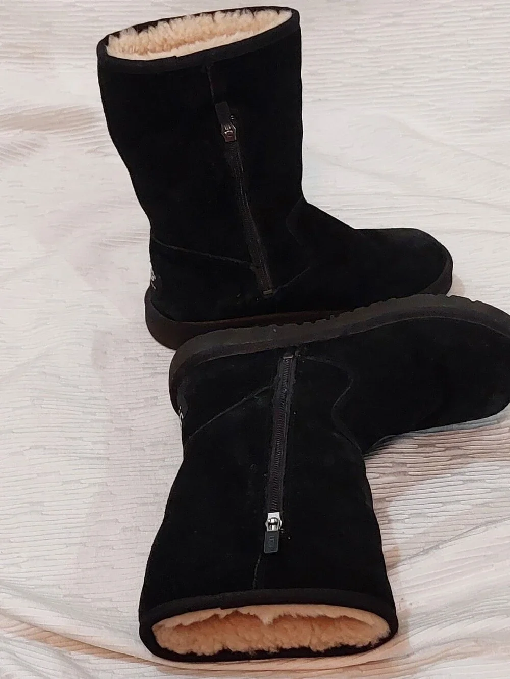 UGG Black Suede Shearling-Lined Winter Boots Size 4